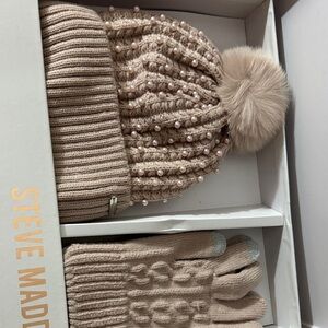 Steve Madden Taupe Knit Hat and Glove Set